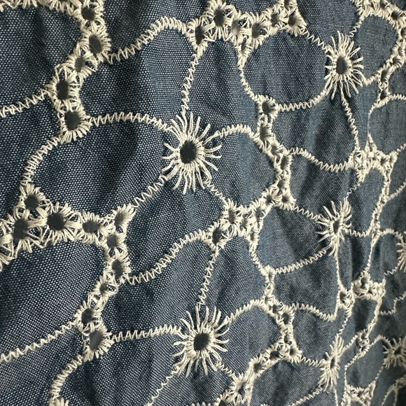 Draper James Embroidered Chambray Sleeveless Love Circle Dress Size 8 - Picture 4 of 9